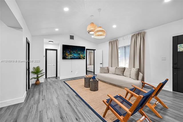 Building Photo - 7335 SW 104th St