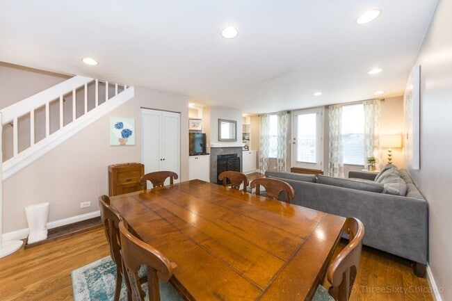 Building Photo - 1180 S Plymouth Ct