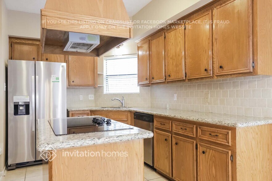 Building Photo - 20211 Hampshire Rocks Dr