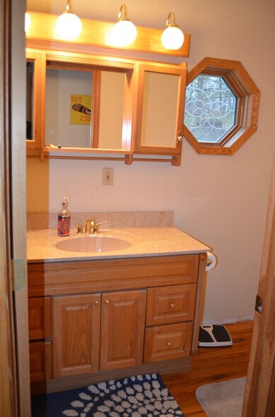 Building Photo - 5681 Fullview Heights Dr