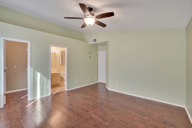 Building Photo - 98 E Futurity Pl