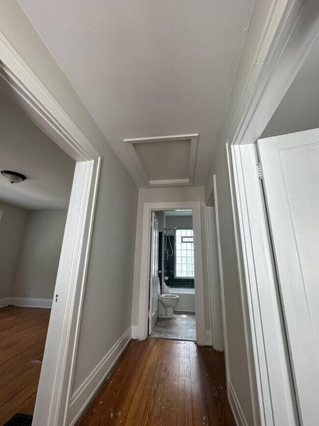Building Photo - WESTWOOD - Charming 3bd Tudor w modern updates