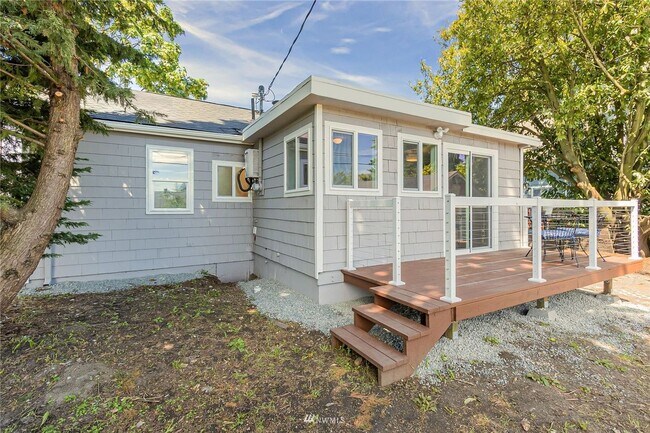 Building Photo - Great Location! 2bd, 1bath House in Tacoma!