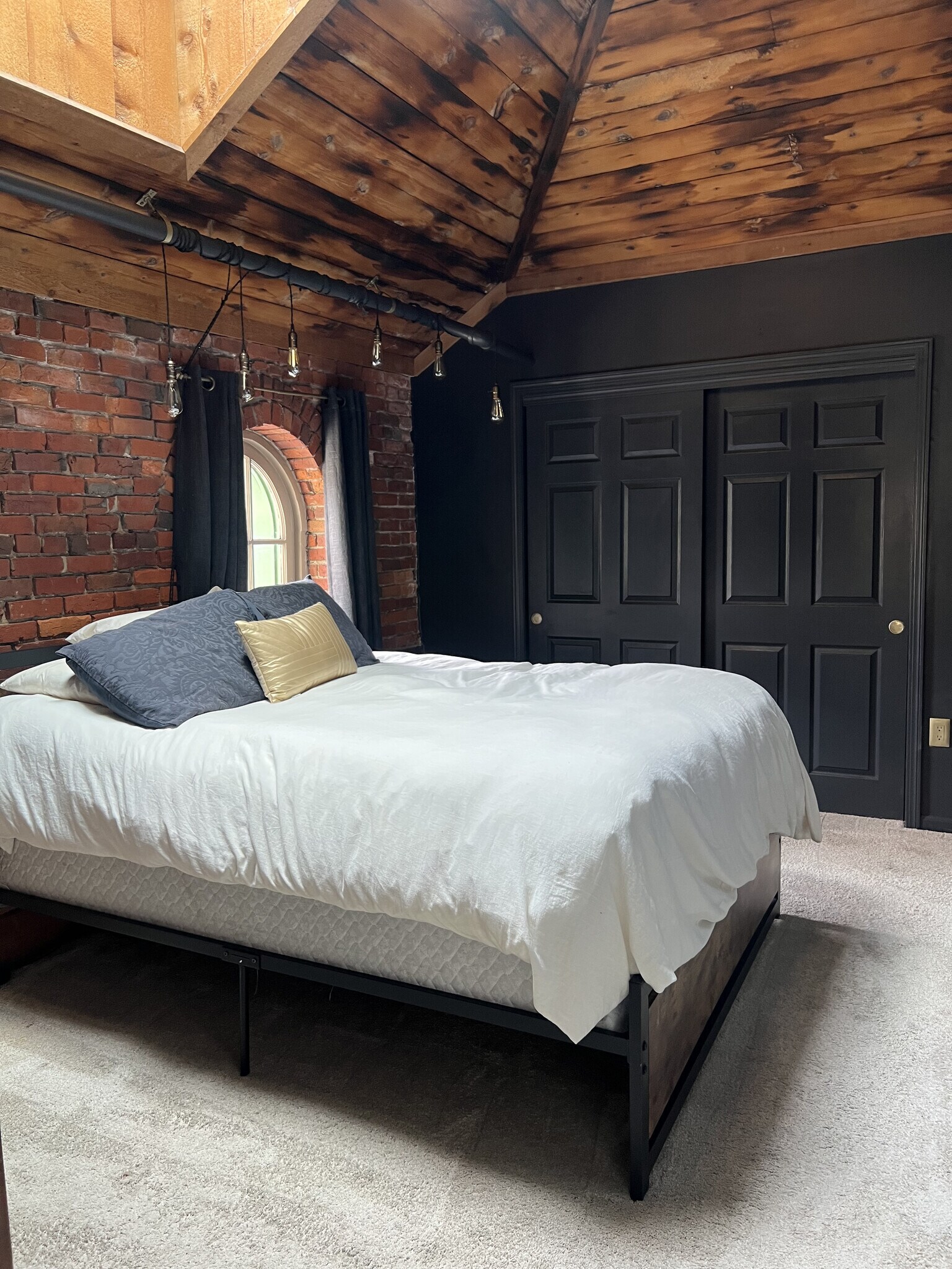 Building Photo - 51 W Blenkner St