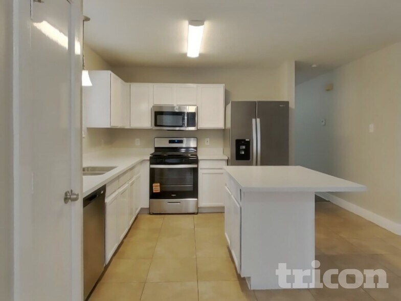 Building Photo - 18835 Atasca Oaks Dr