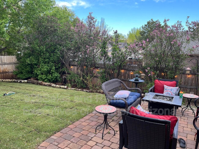 Building Photo - 3627 Fox Lair Dr