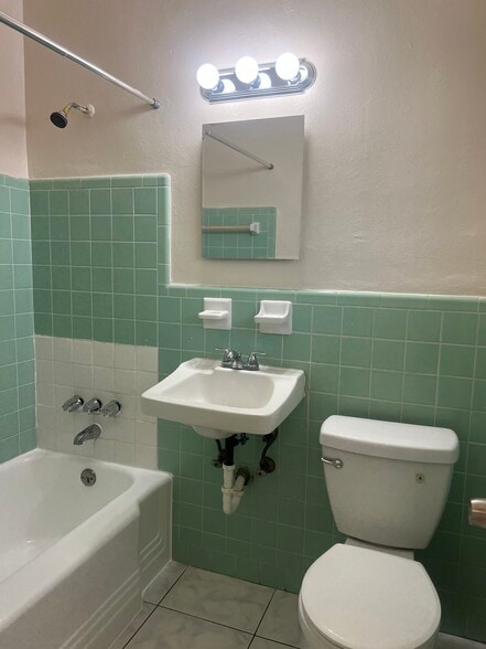 Building Photo - 2359 NE 172nd St