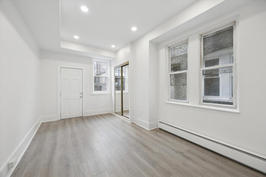 Building Photo - 3247 N Marston St