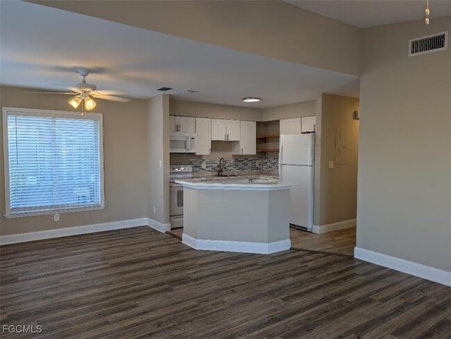 Primary Photo - 214 Hancock Bridge Pkwy