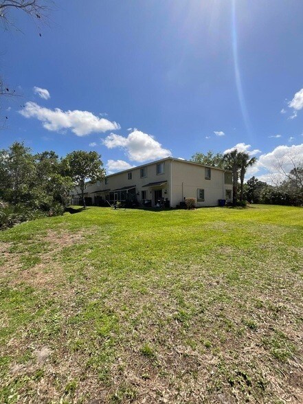 Building Photo - 5269 SE Jennings Ln