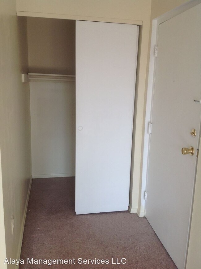 Building Photo - 1637-1639 Glen Parker Ave