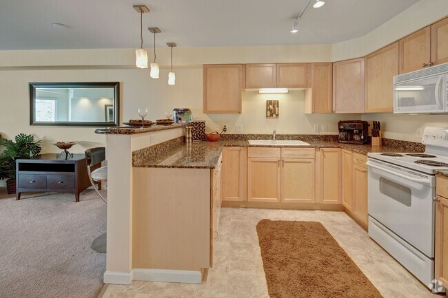 Admirals Cove Apartments - Kitchen - Admirals Cove