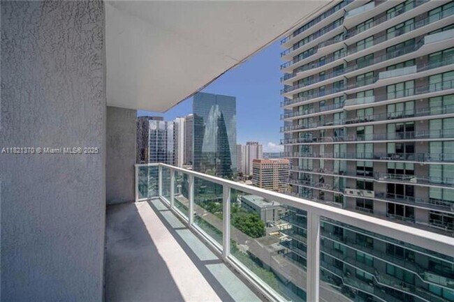 Building Photo - 1250 S Miami Ave