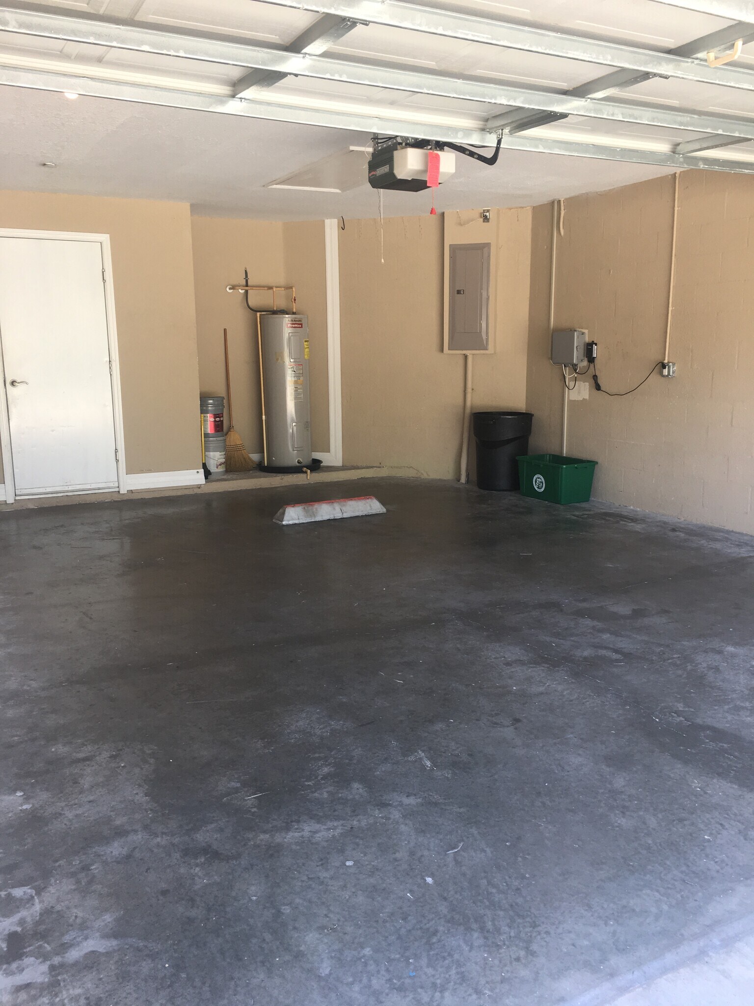 Building Photo - 7433 Terrace River Dr