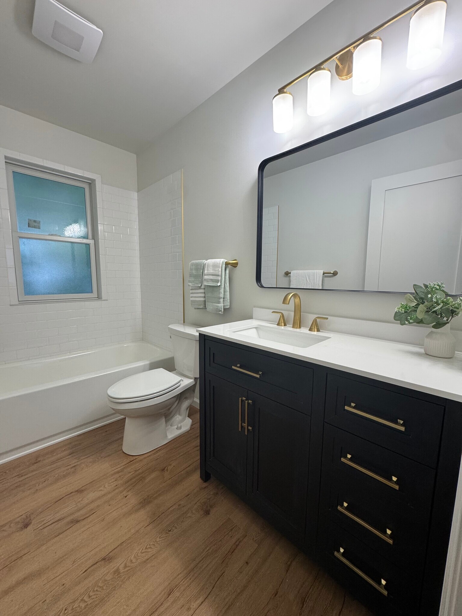 Building Photo - 2507 1st Ave S