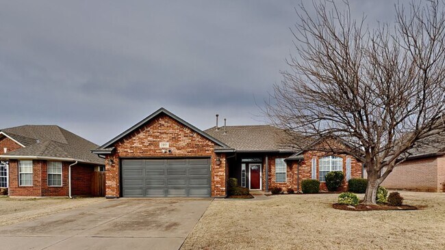Building Photo - 3 Bedroom with Office in Edmond