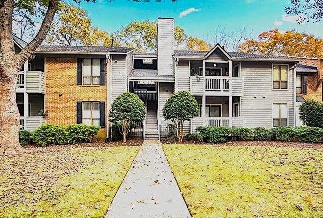 Primary Photo - 101 Warm Springs Cir