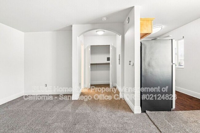 Building Photo - 1160 E Lexington Ave