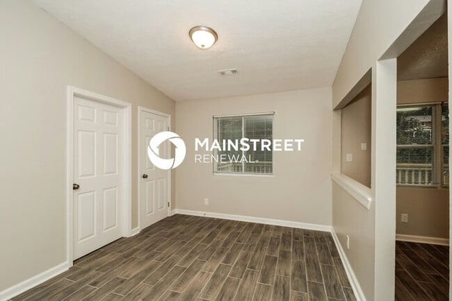 Building Photo - 4 Bedroom Pet-Friendly Home in ATLANTA, GA...