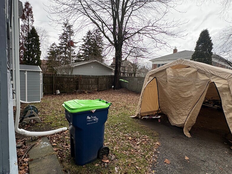 Building Photo - 1607 6th St