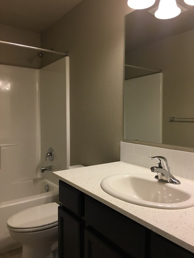Building Photo - 594 N Trinity Way