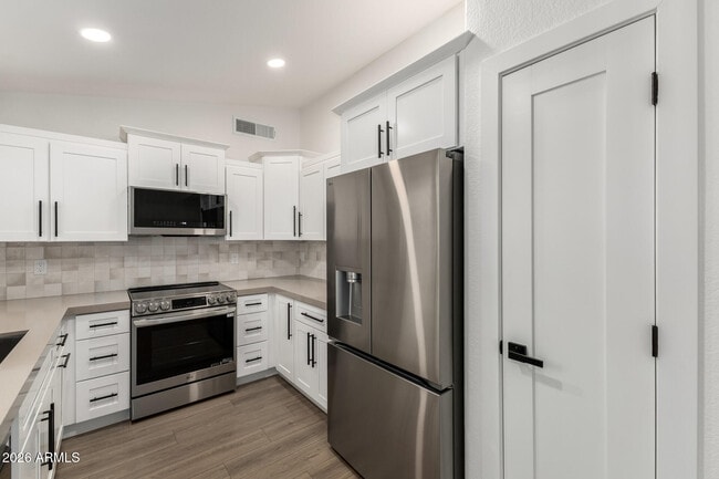 Building Photo - 705 S Monterey St