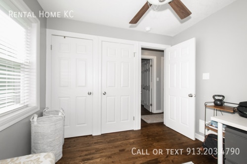 Building Photo - 2515 W 90th St