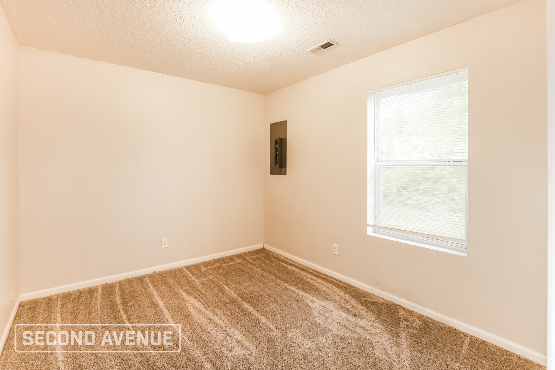 Building Photo - 2833 Kensington Ave