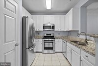 Building Photo - 4852 Eisenhower Ave