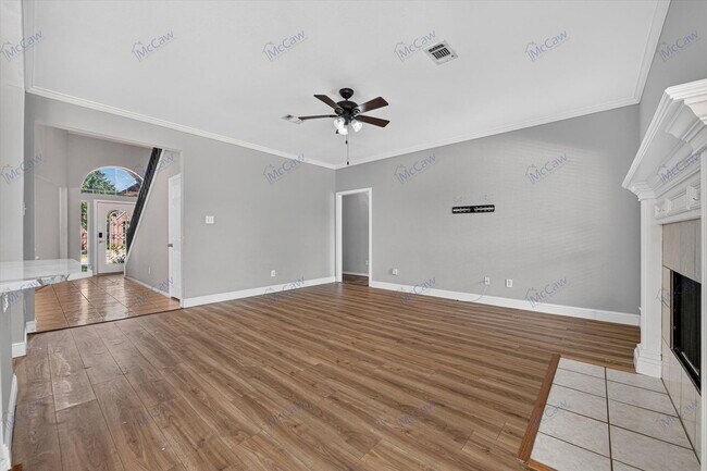 Building Photo - 305 Brazil Dr