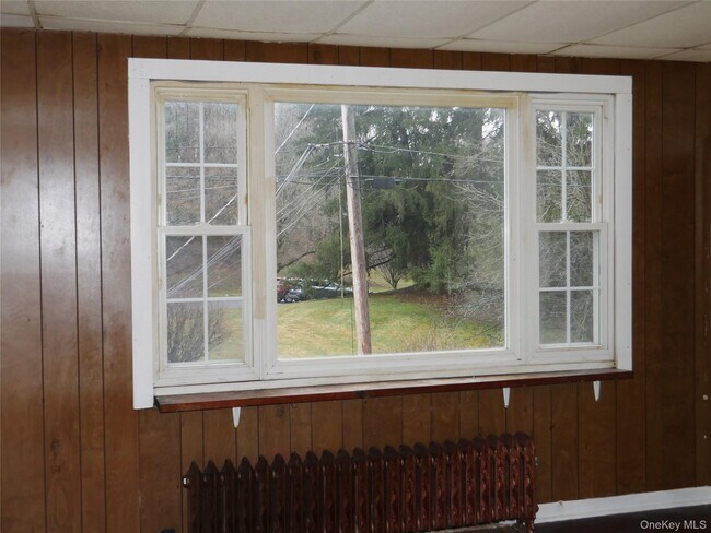 Building Photo - 19 Main St