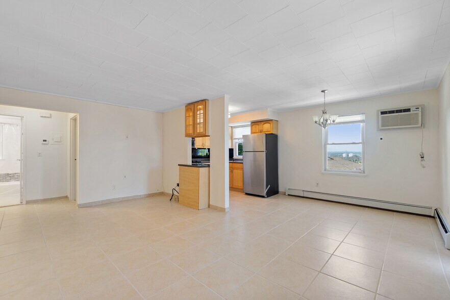 Building Photo - 7508 Kiesel Ter