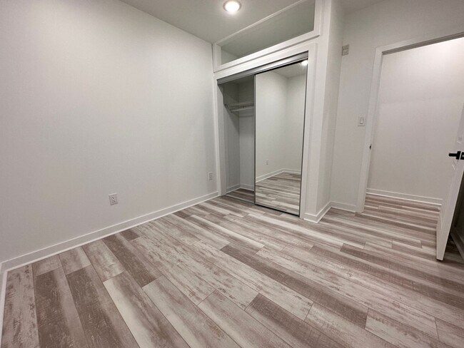 Building Photo - Renovated 2BR/2BA w/ Private Yard, Porch & In-Unit Laundry