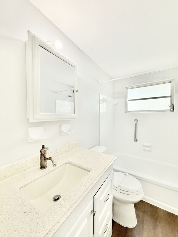 Building Photo - 2611 41st Ave N