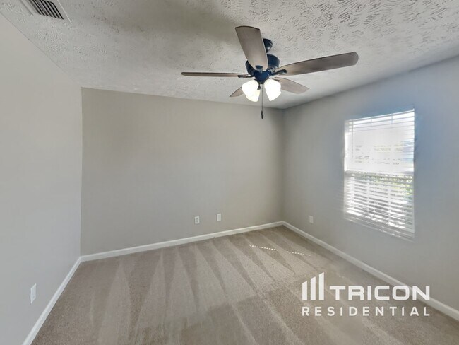 Building Photo - 1513 Destiny Dr