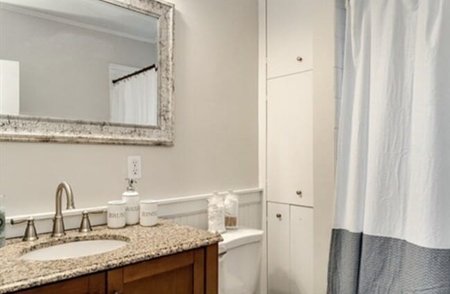 Building Photo - 16 Bedford St