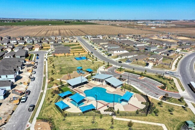 Building Photo - 101 Allegro Dr