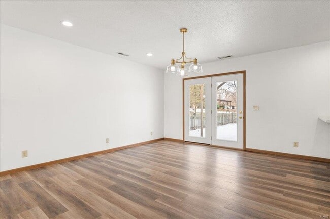 Building Photo - 134 Clinton Hill Dr