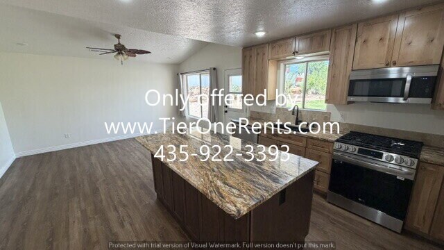 Building Photo - NO DEPOSIT option for qualified renters