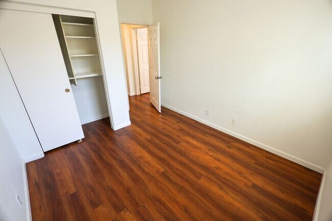 Building Photo - 2942 Claremore Ln