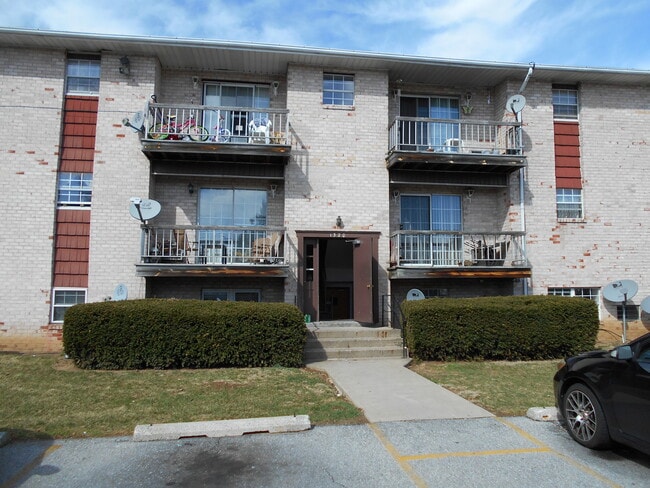 Building Photo - Cambridge House Apartments