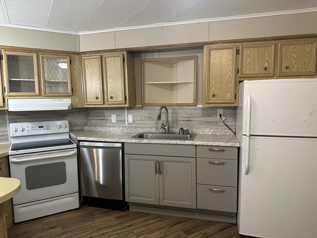 Building Photo - 1837 Gay St