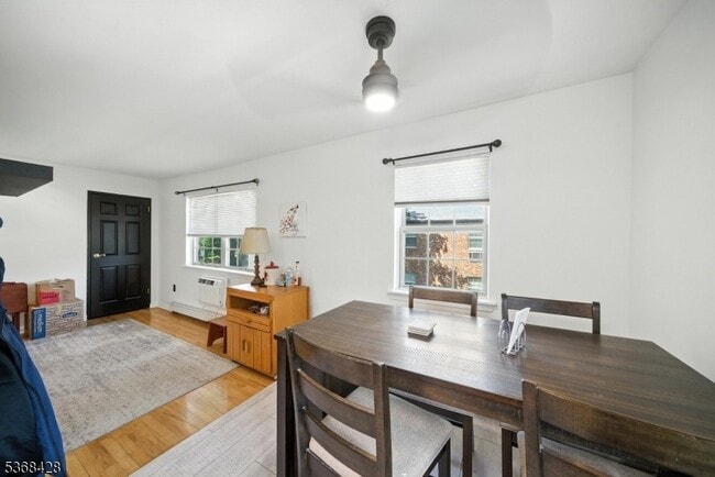 Building Photo - 19 Savage Rd