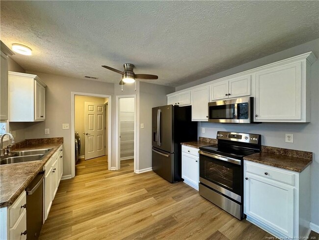 Building Photo - 2202 Foster Gwin Ln