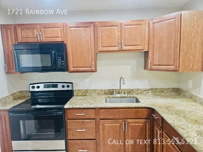 Building Photo - 1721 Rainbow Ave