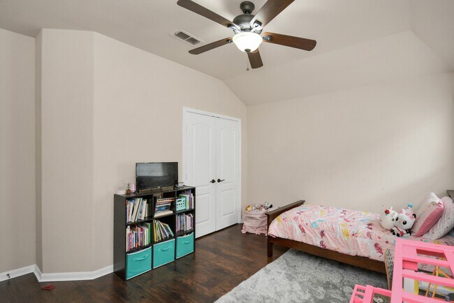 Building Photo - 17510 Woodfalls Ln