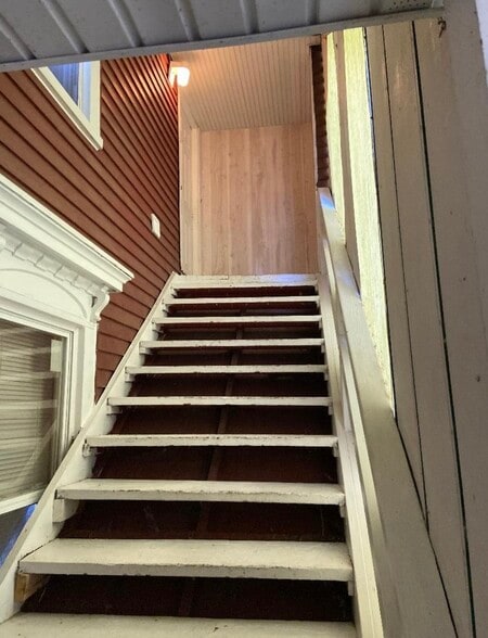 Building Photo - 522 Fleming St