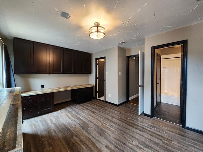 Building Photo - 1029 Wakefield Dr