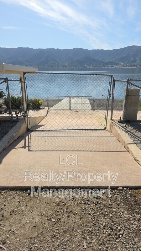 Building Photo - 17977 Lakeshore Dr