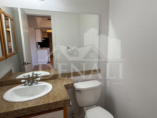 Building Photo - 4006 S 44th St